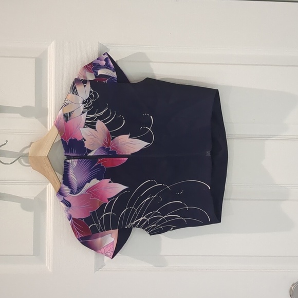 Marciano silk crop top - Picture 3 of 3